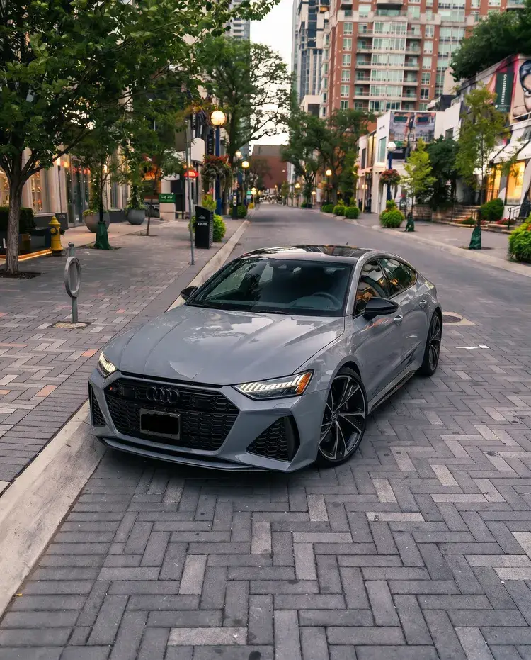 Car photography spot in Toronto