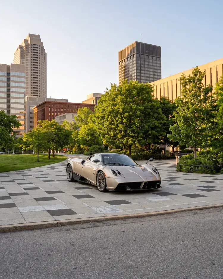 Modern texture spot in Saint Louis