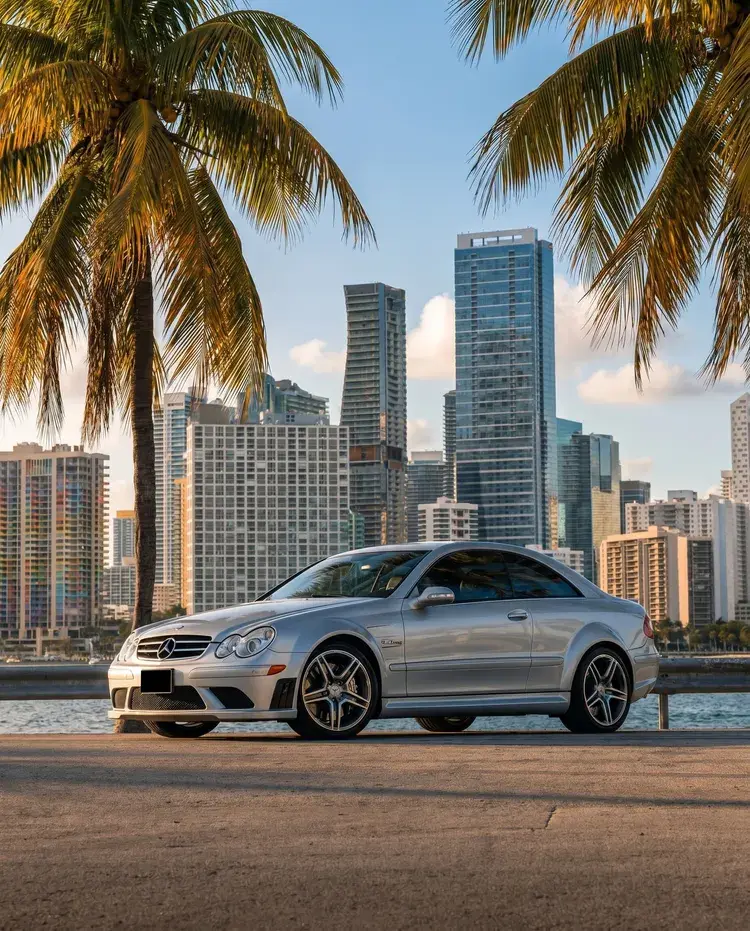 Waterfront city skyline spot in Miami