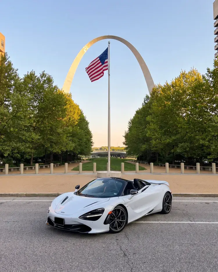 Wow Architecture landmark spot in Saint Louis